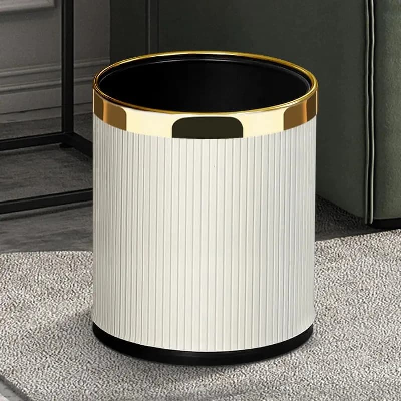 poubelle décorative blanche